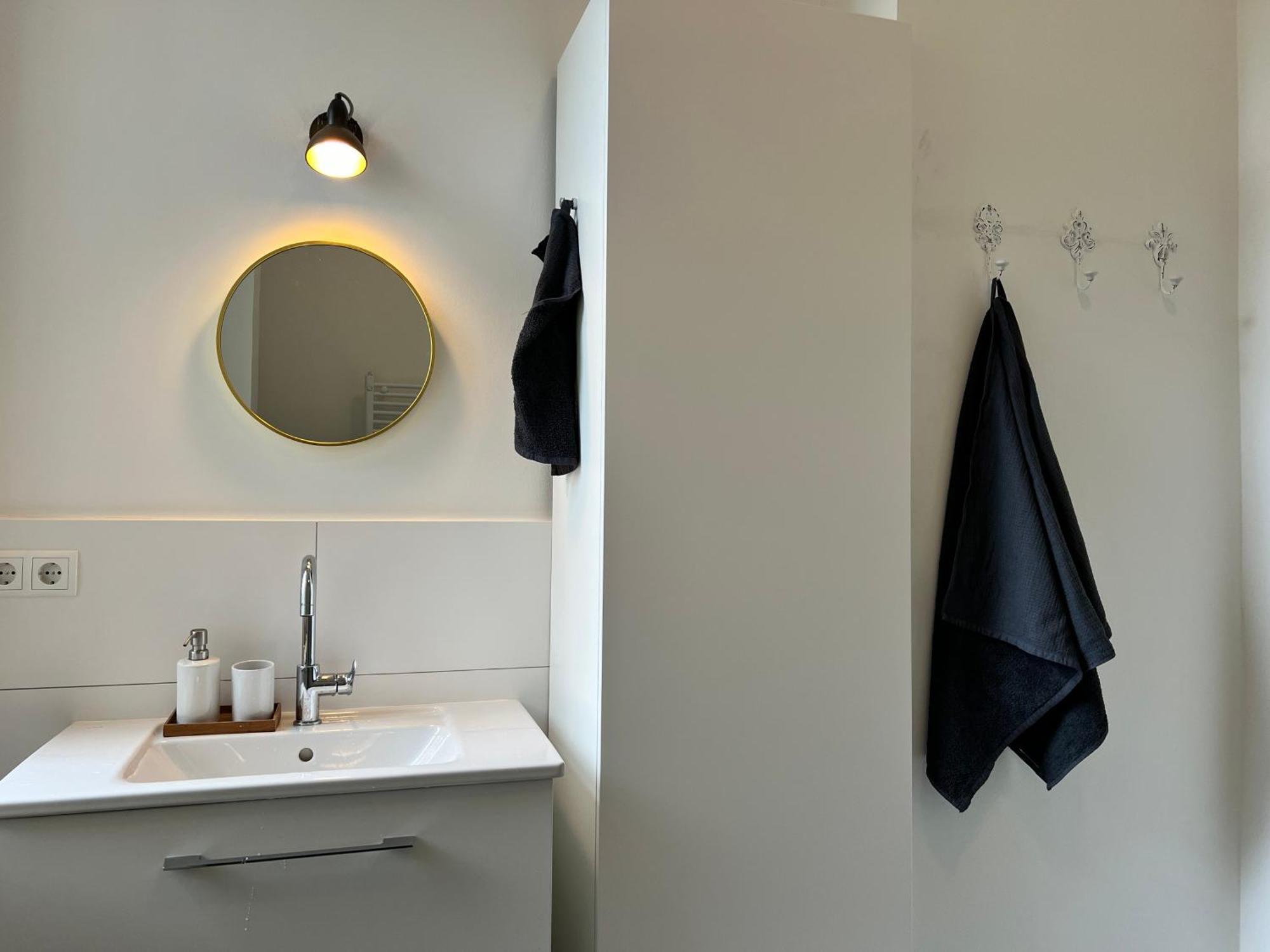 2 Zi Whg Zentral, Altbau, Renoviert 4P Apartment Hannover Exterior photo