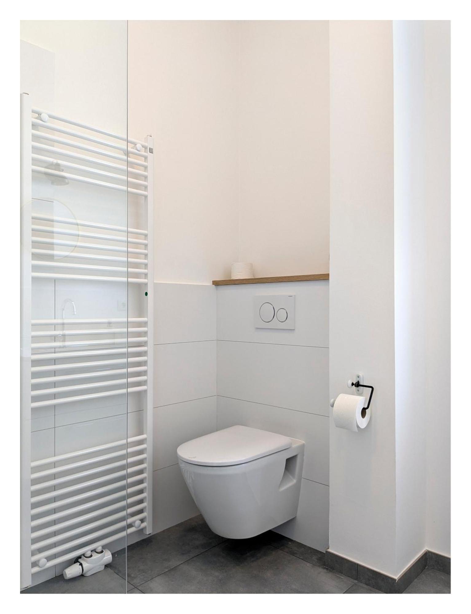 2 Zi Whg Zentral, Altbau, Renoviert 4P Apartment Hannover Exterior photo
